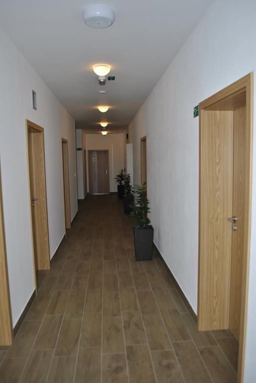 Hotel Golf Jezera Ostrozská Nová Ves Exterior foto